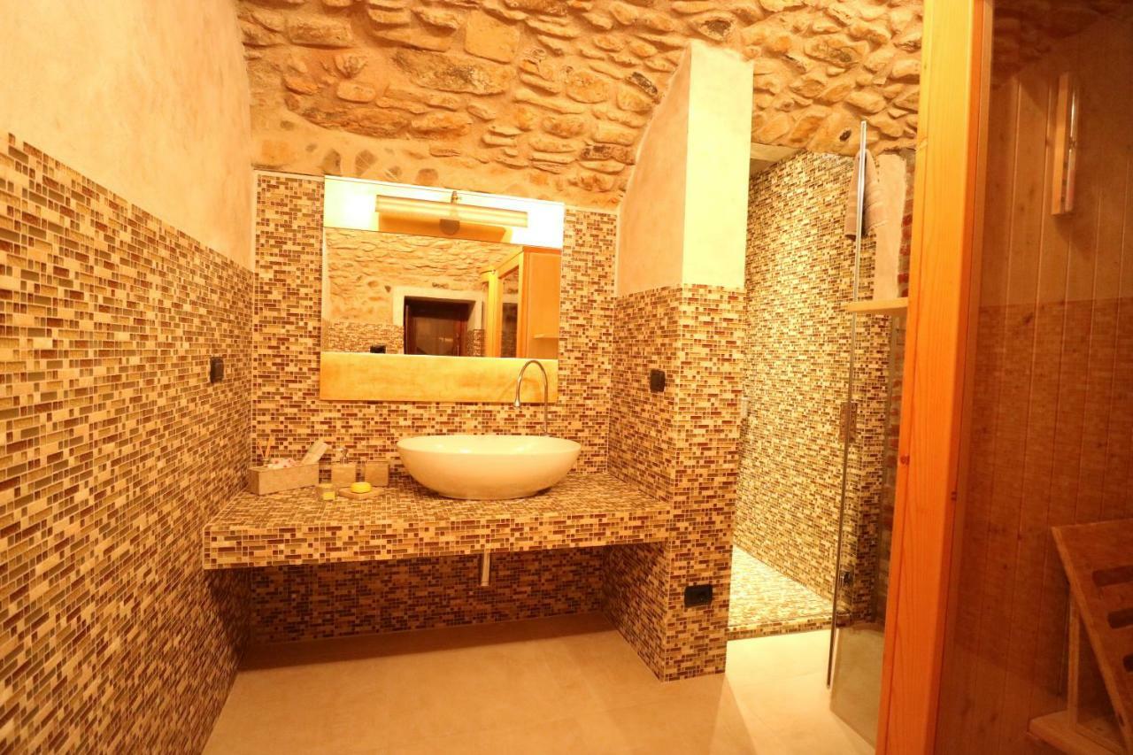 B&B La Corte Suites Salice Terme Exterior photo