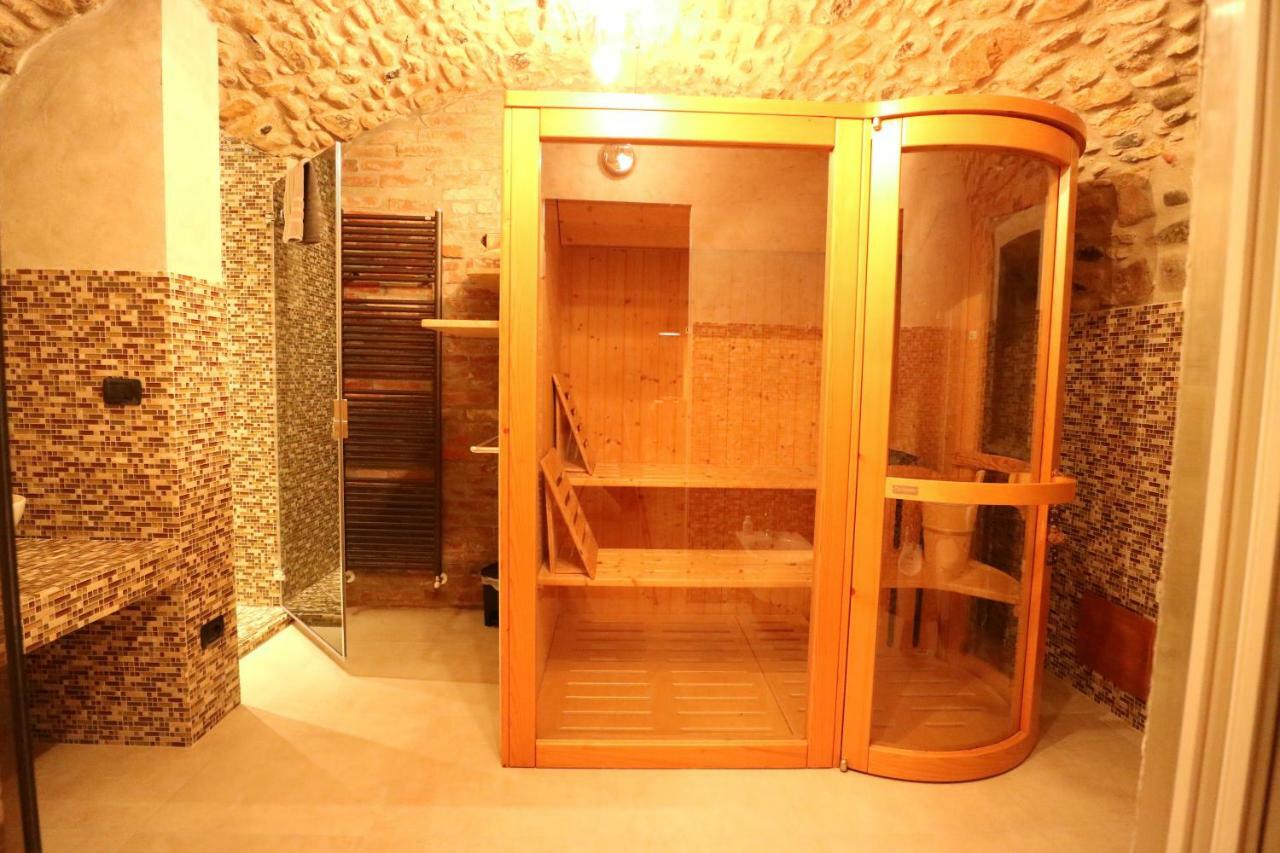 B&B La Corte Suites Salice Terme Exterior photo