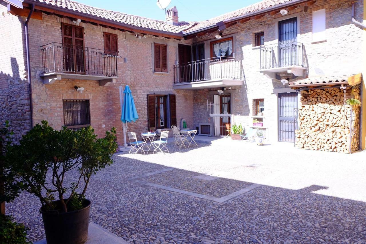 B&B La Corte Suites Salice Terme Exterior photo